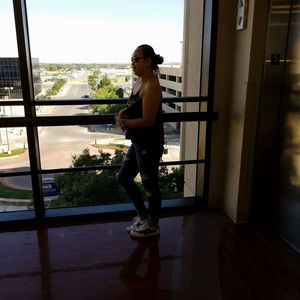 Meet your Posher, Razel